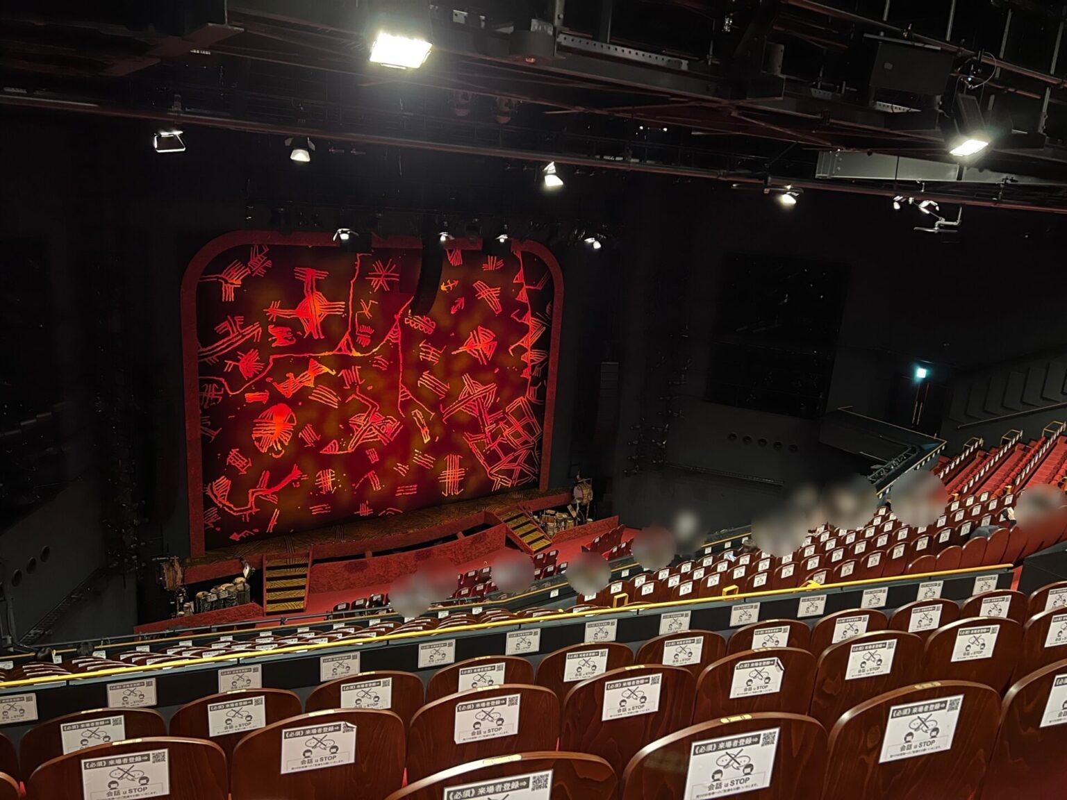劇団四季「ライオンキング」有明四季劇場 行き方は？C席の見え方はどんな感じ？（TsugiTsugi新浦安編⑯） ぬいたび